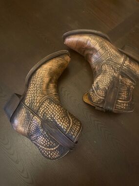 Freebird Zamora Boots – Size 7 – Bronze Croc Embossed Leather Cowboy boots